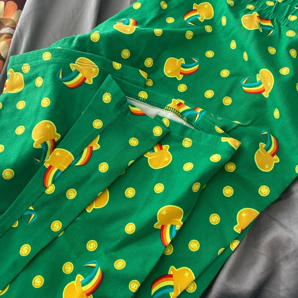 St Patrick’s Day Capri Leggjngs. Never worn.